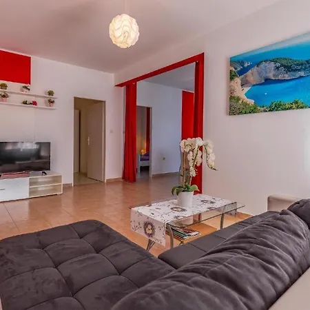 Casa Loreta - Pet Friendly With Pool Casa de Férias