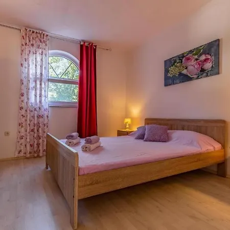 Holiday home Casa Loreta - Pet Friendly With Pool *