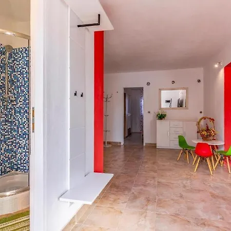 Casa Loreta - Pet Friendly With Pool Holiday home Sisan